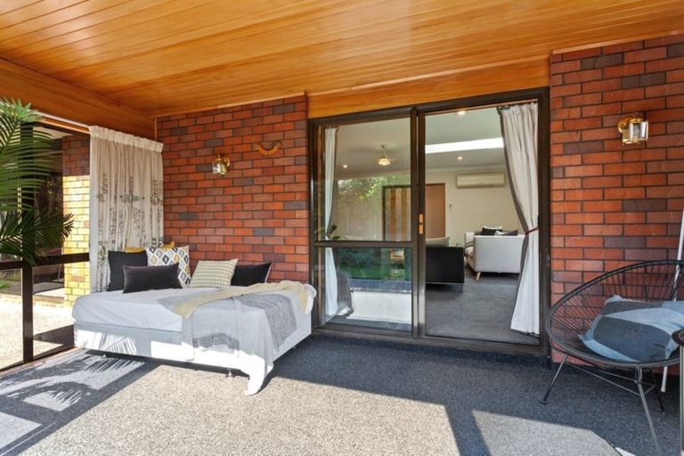 Photo of property in 93 Waratah Street, Avondale, Christchurch, 8061