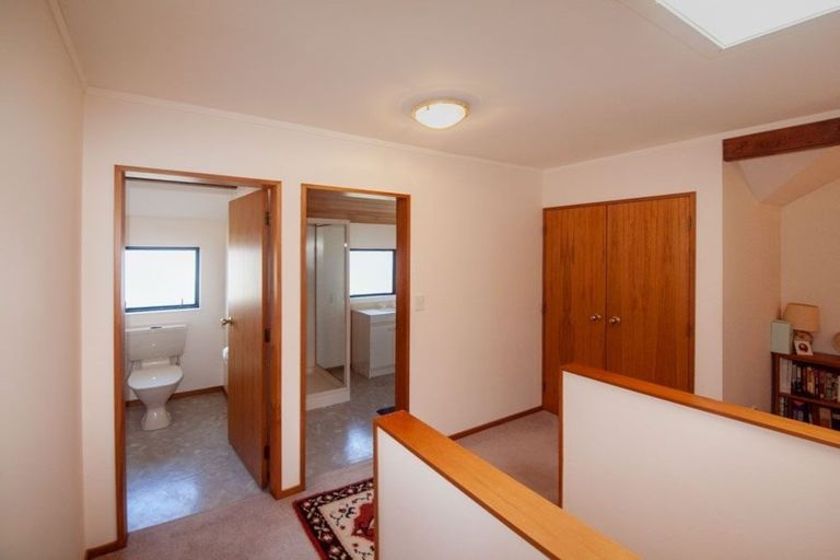 Photo of property in 181 Westchester Drive, Churton Park, Wellington, 6037