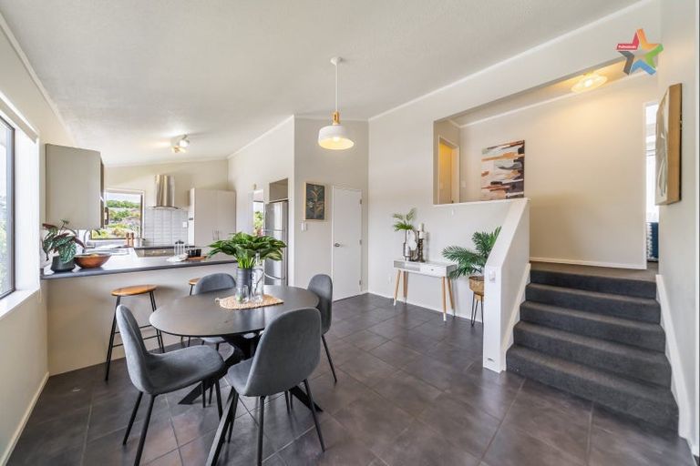 Photo of property in 284 Maungaraki Road, Maungaraki, Lower Hutt, 5010