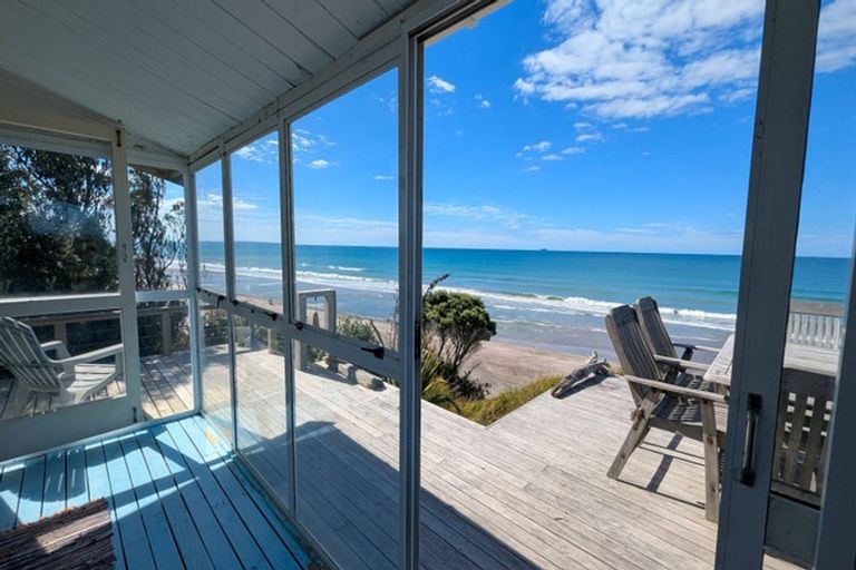 Photo of property in 349 Pukehina Parade, Pukehina, Te Puke, 3189