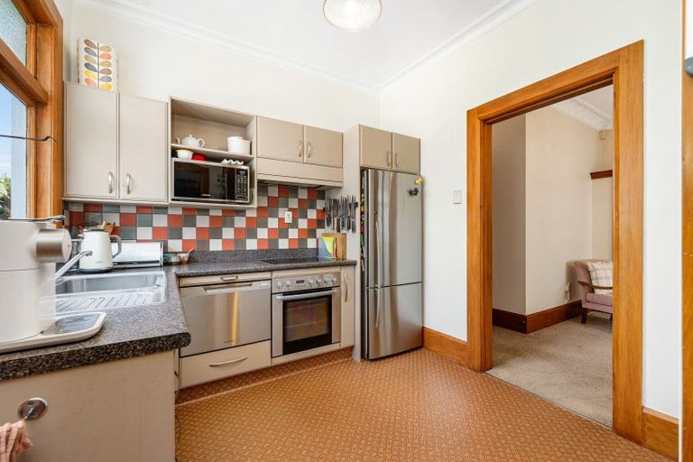 Photo of property in 38 Florence Avenue, Palmerston North, 4414