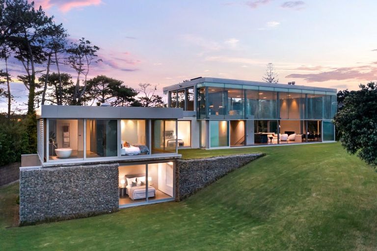 Photo of property in 76 Cliff Road, Torbay, Auckland, 0630