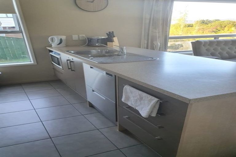 Photo of property in 88a Kirton Drive, Riverstone Terraces, Upper Hutt, 5018