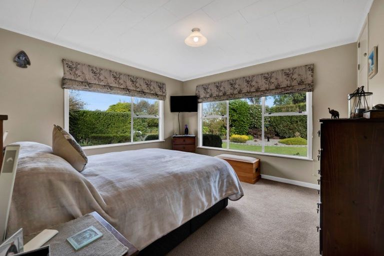 Photo of property in 8 Brassey Street, Waverley, 4510