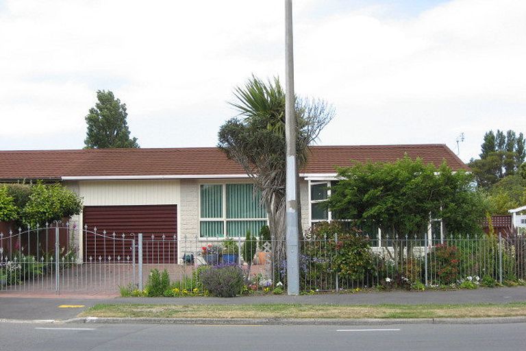 Photo of property in 1/513 Mairehau Road, Parklands, Christchurch, 8083