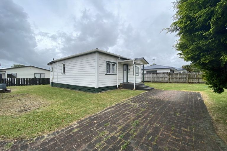 Photo of property in 1/27 Railway Street West, Papakura, 2110