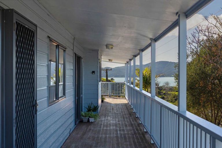 Photo of property in 33 Cable Bay Block Road, Cable Bay, 0420