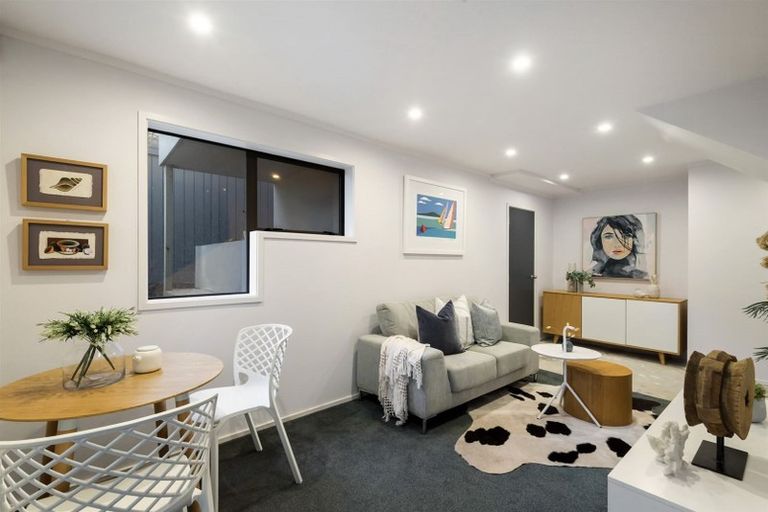 Photo of property in 190 Hurstmere Road, Takapuna, Auckland, 0622