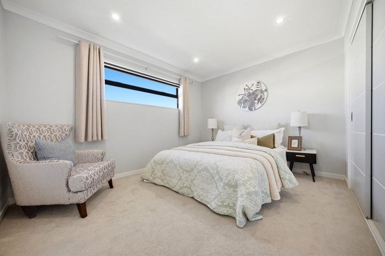Photo of property in 20 Riroriro Road, Hobsonville, Auckland, 0616