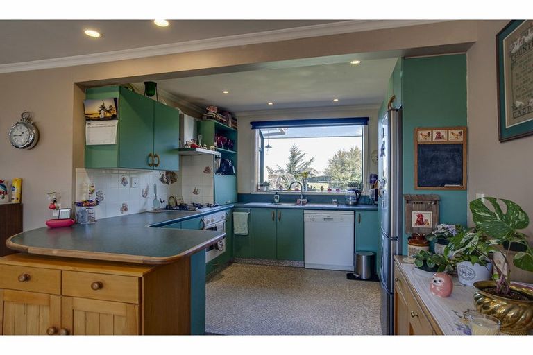 Photo of property in 5 The Avenue, Pareora, 7912