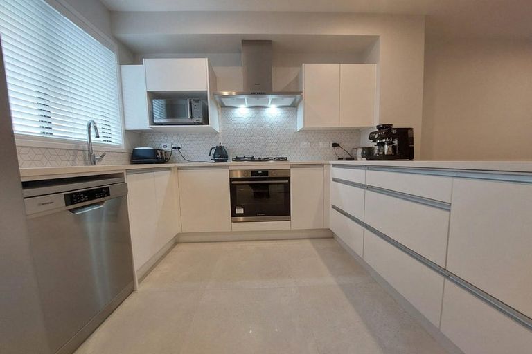 Photo of property in 74 Manarini Road, Westgate, Auckland, 0614