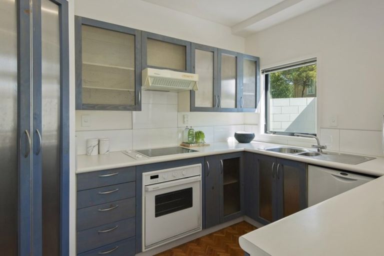 Photo of property in Gloucester Towers, 1/28 Gloucester Street, Christchurch Central, Christchurch, 8013