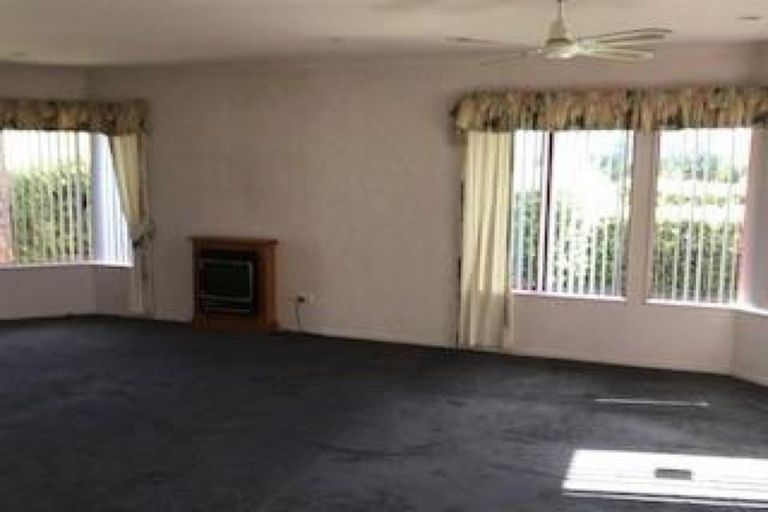 Photo of property in 227a Hill Road, The Gardens, Auckland, 2105