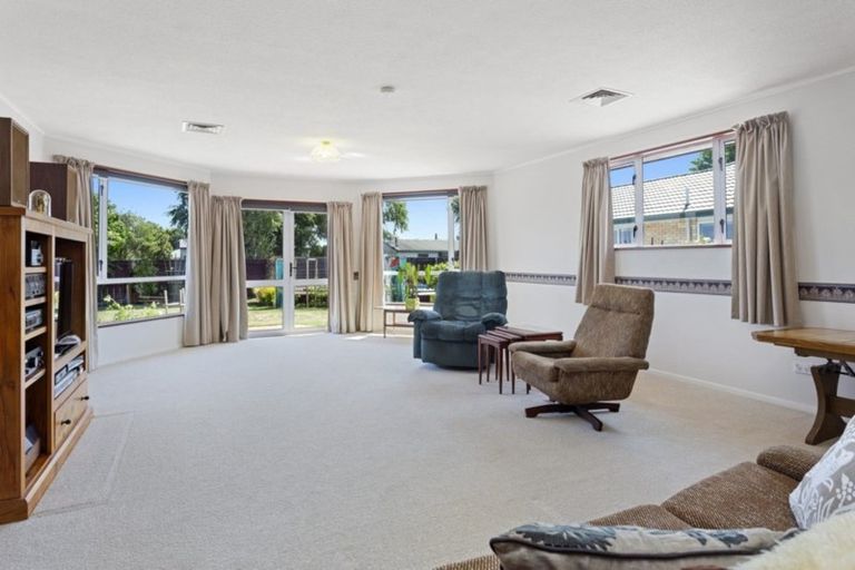 Photo of property in 4 Stanton Place, Woodend, 7610