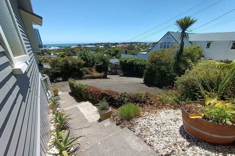 Photo of property in 339c Devon Street West, New Plymouth, 4310