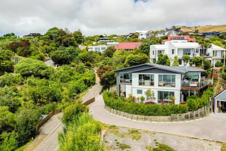 Photo of property in 8 De Thier Lane, Richmond Hill, Christchurch, 8081