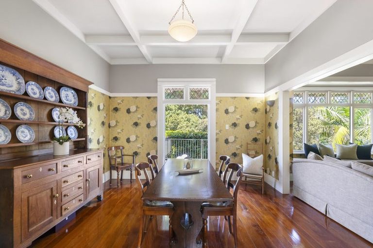 Photo of property in 19 Maritime Terrace, Birkenhead, Auckland, 0626