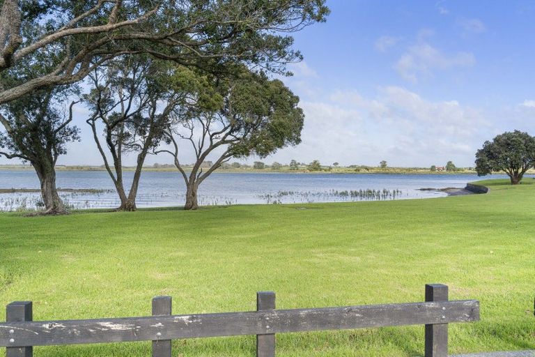 Photo of property in 1/23 Roys Road, Weymouth, Auckland, 2103