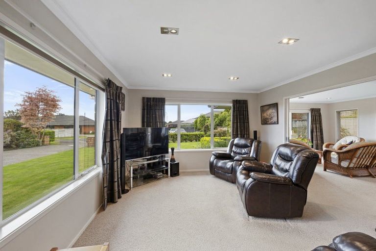 Photo of property in 8 Margaret Alice Close, Whalers Gate, New Plymouth, 4310
