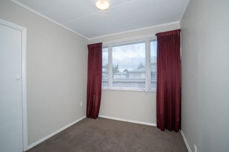 Photo of property in 28 Kaituna Street, Milson, Palmerston North, 4414