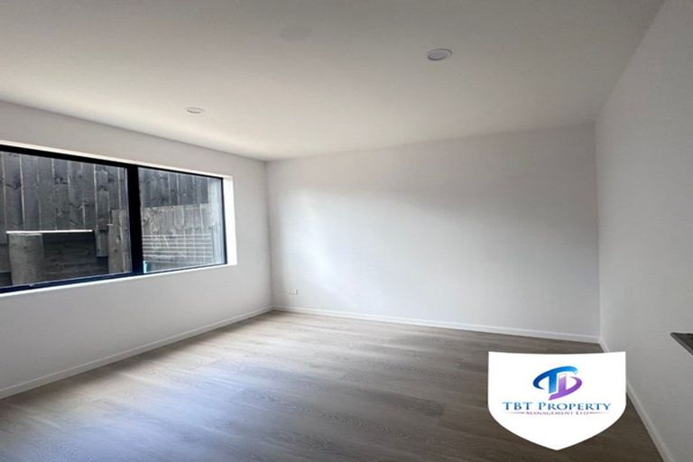 Photo of property in 4/53 Drake Street, Howick, Auckland, 2014