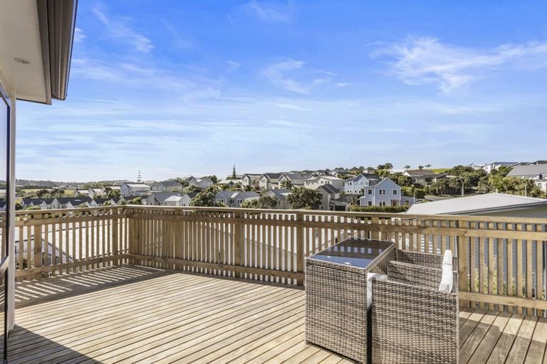 Photo of property in 25 Whale Bay Rise, Gulf Harbour, Whangaparaoa, 0930