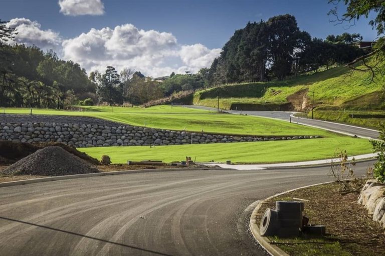 Photo of property in 43 Sycamore Grove, Lower Vogeltown, New Plymouth, 4310