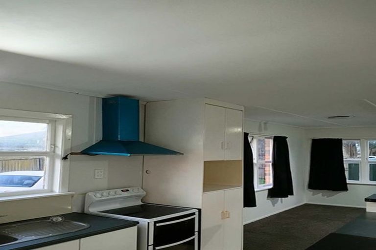 Photo of property in 57 Kayes Road, Pukekohe, 2120