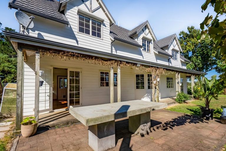 Photo of property in 427 Mataro Road, Onaero, Urenui, 4375