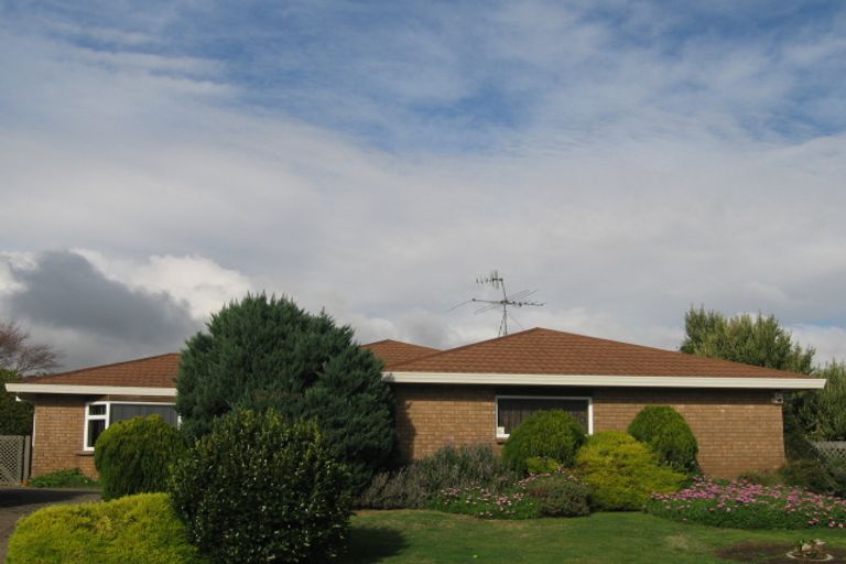 Photo of property in 26 Cedar Drive, Paraparaumu Beach, Paraparaumu, 5032