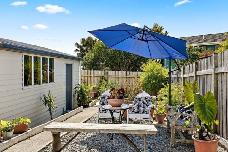 Photo of property in 34 Kawau View Road, Snells Beach, 0920