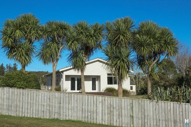 Photo of property in 21 Ballance Street, Runanga, 7803