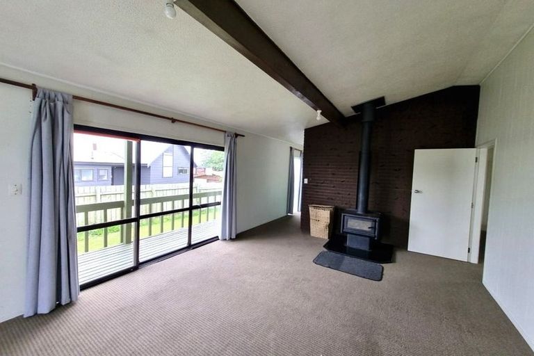 Photo of property in 10 Cedar Place, Owhata, Rotorua, 3010