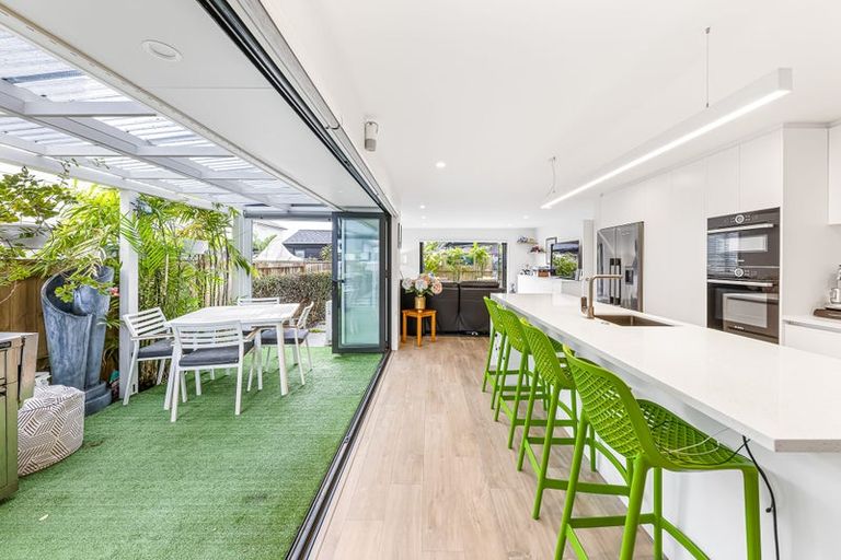 Photo of property in 8 Makete Crescent, Hobsonville, Auckland, 0618