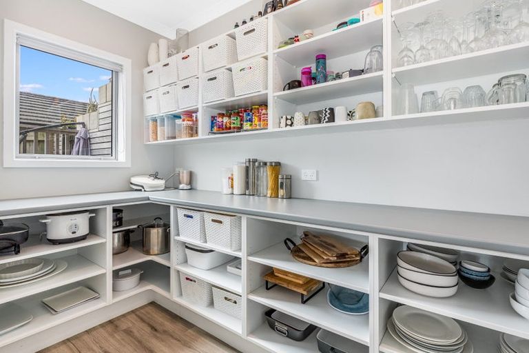 Photo of property in 105 Endeavour Drive, Whitby, Porirua, 5024