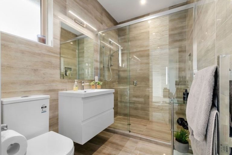 Photo of property in 105 Medhurst Road, Bombay, 2675