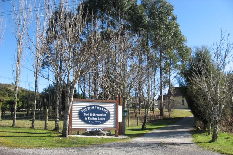 Photo of property in 9 Saint James Street, Ross, 7812