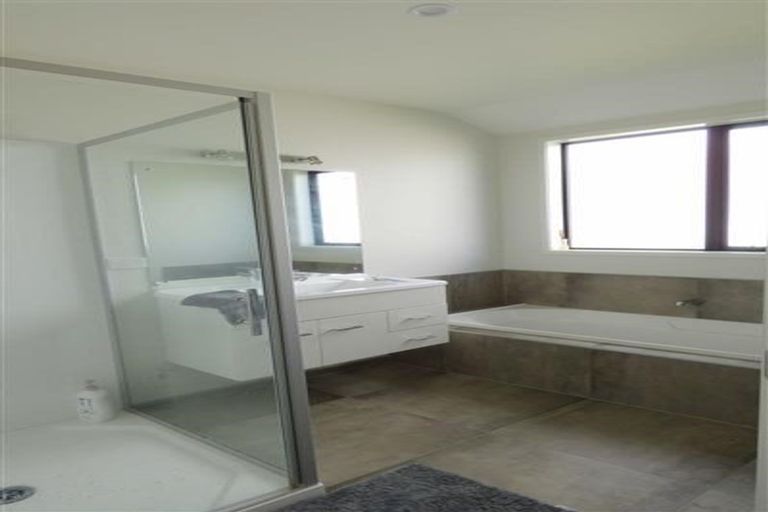 Photo of property in 70 Dillon Drive, Bell Block, New Plymouth, 4312