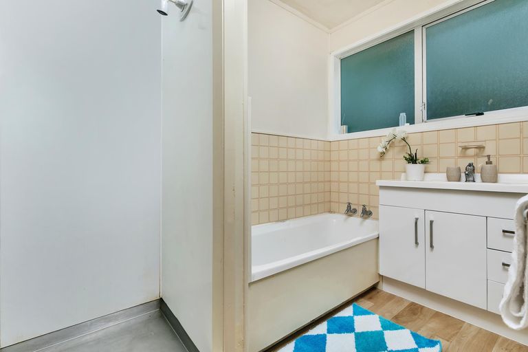 Photo of property in 14 Jayne Place, Torbay, Auckland, 0630