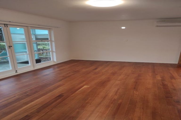 Photo of property in 138 Kitchener Road, Pukekohe, 2120