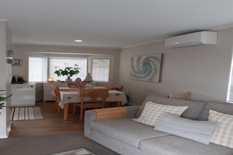 Photo of property in 62 Angelo Avenue, Howick, Auckland, 2014