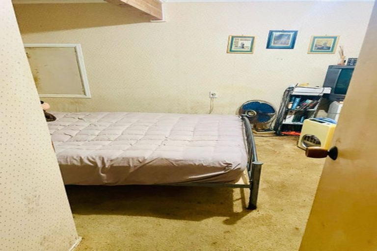 Photo of property in 85b Woodglen Road, Glen Eden, Auckland, 0602