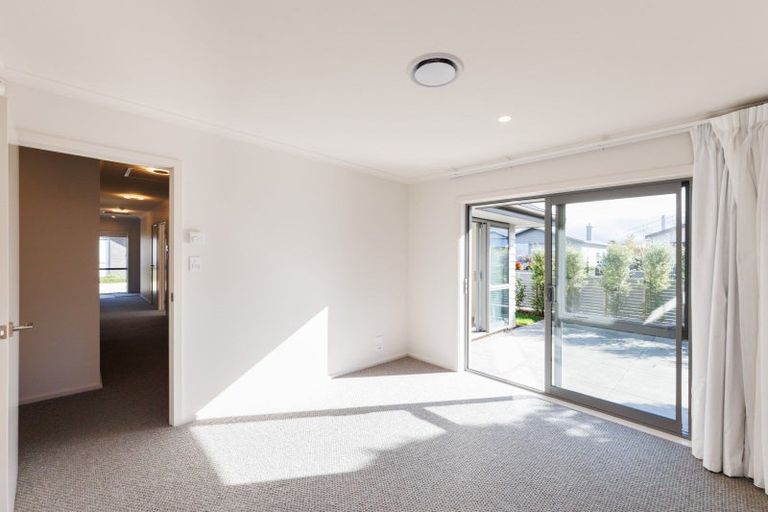 Photo of property in 14b Knowles Street, Terrace End, Palmerston North, 4410