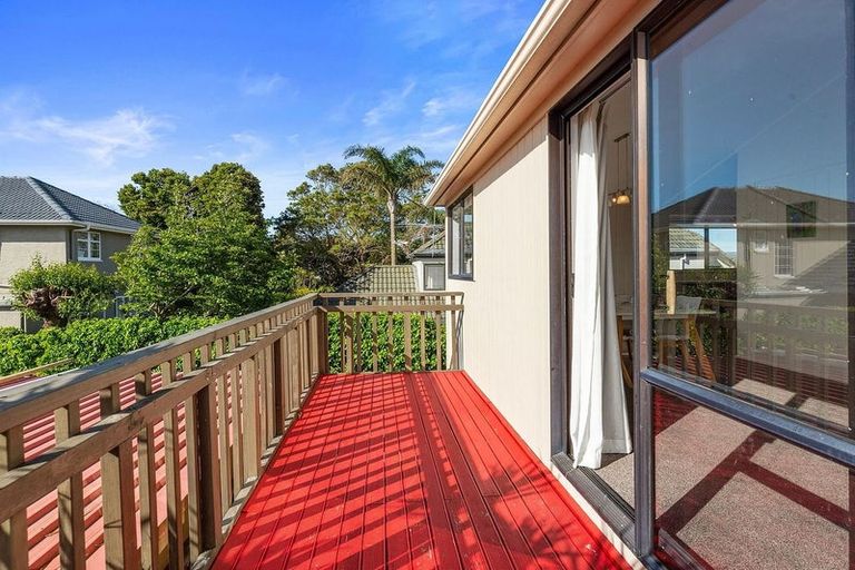 Photo of property in 2/46 Eversleigh Road, Belmont, Auckland, 0622