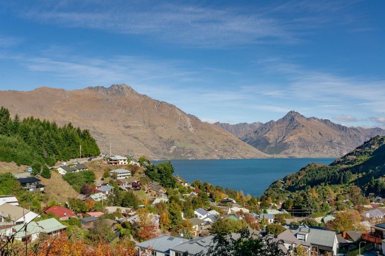 Photo of property in 22b Lochy Road, Fernhill, Queenstown, 9300