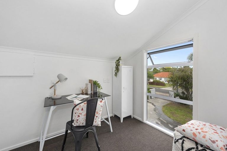 Photo of property in 60 Banbury Crescent, Fairfield, Hamilton, 3214