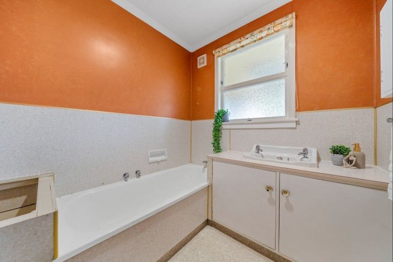 Photo of property in 46a Cumming Street, Okato, 4335