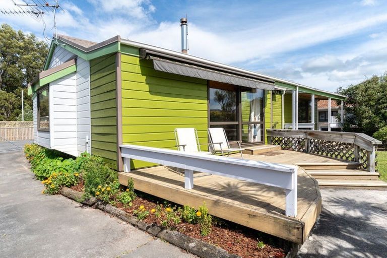 Photo of property in 19 Deller Drive, Carterton, 5713