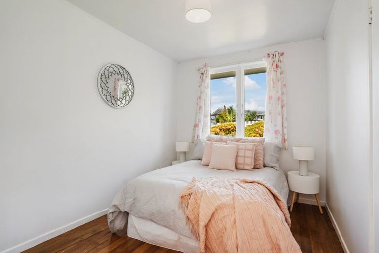 Photo of property in 57 Ogle Crescent, Te Kamo, Whangarei, 0112