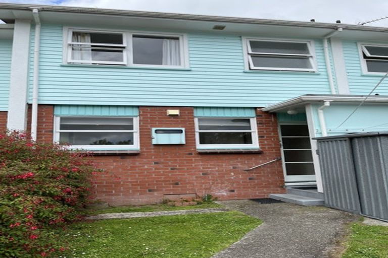 Photo of property in Shakespeare Flats, 48c Merton Street, Trentham, Upper Hutt, 5018